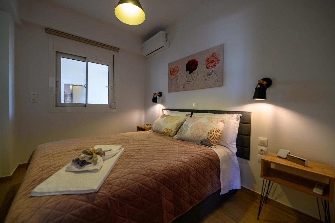 Chic Apartment In Nature, 5-Min Walk To The Beach Kalamata Exterior photo
